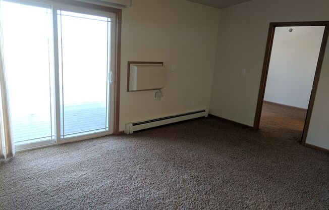 1 bed, 1 bath, 718 sqft, $985, Unit 627-307
