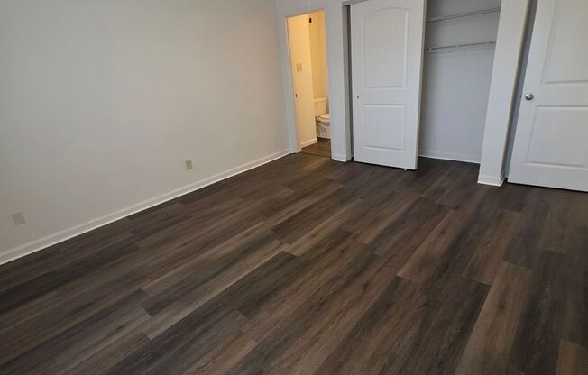 2 beds, 1.5 baths, 1,100 sqft, $1,165, Unit 190307