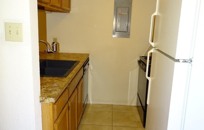 208 TROY