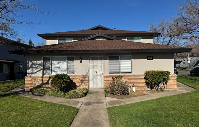 Nicely updated Mequon Condo