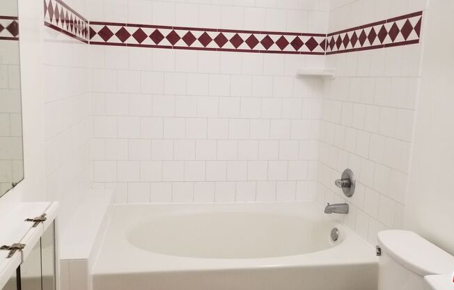 215 W 7th St