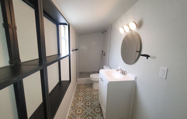407 E. Locust Street