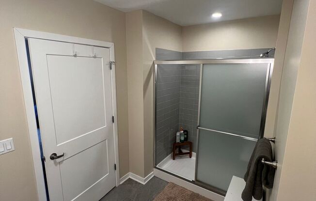 2 beds, 2 baths, 1,154 sqft, $2,100, Unit 501