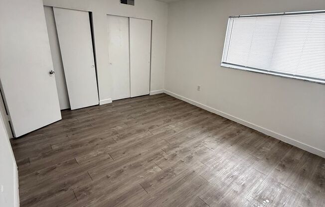 1 bed, 1 bath, 700 sqft, $1,300, Unit 4819-14