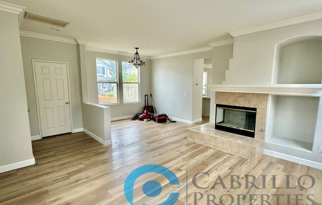 12177 PEPPER TREE LN