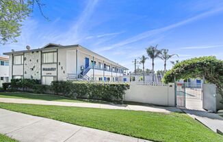 854-856 Orchid Ct.