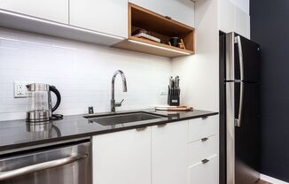1 bed, 1 bath, 731 sqft, $2,950, Unit 416