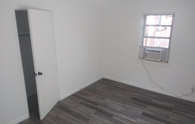 2 beds, 1 bath, 800 sqft, $850, Unit 110 A