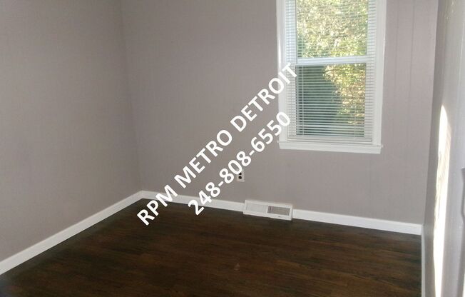 2 beds, 1 bath, $1,375