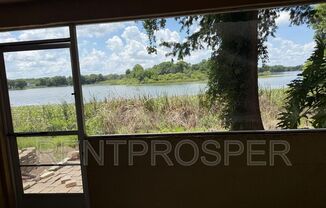 4022 VERSAILLES DR