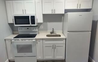 1 bed, 1 bath, $1,095, Unit Triplex-C