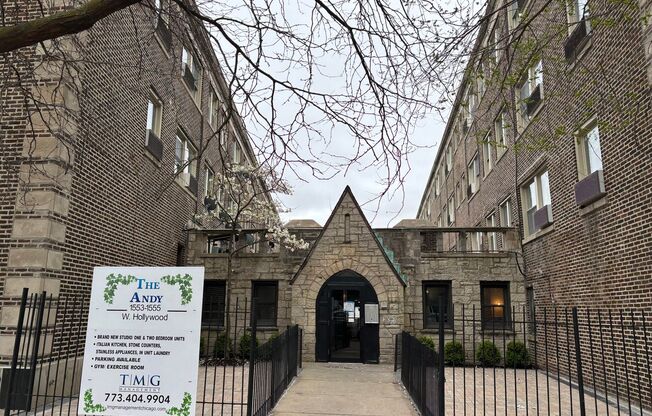 1 bed, 1 bath, $1,925, Unit 1555 - 305