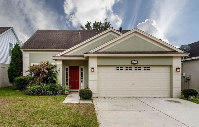 Charming 4-Bedroom Home with Pond Views & Jacuzzi in Temple Terrace