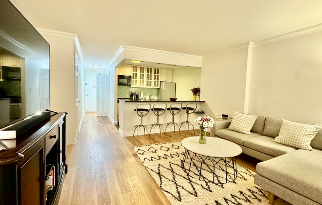 1 bed, 1 bath, 595 sqft, $6,500, Unit 2H