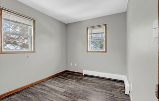 2500 Olive St - Cedar Falls