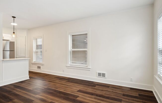 1 bed, 1 bath, 550 sqft, $2,100
