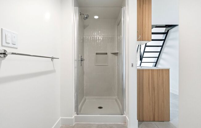 Studio, 1 bath, 334 sqft, $1,595, Unit 303-C