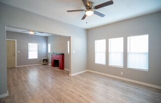 2 beds, 1 bath, $925