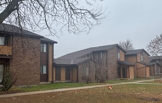 West Allis-3BD Townhouse