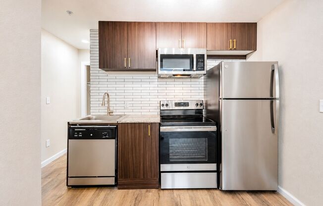 Studio, 1 bath, 235 sqft, $673, Unit 2127