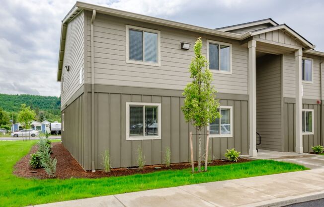 Santiam Gateway Apartments