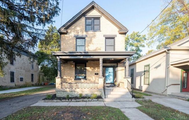 Large Beautiful Home in Northside