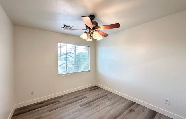 3 beds, 2.5 baths, $1,895