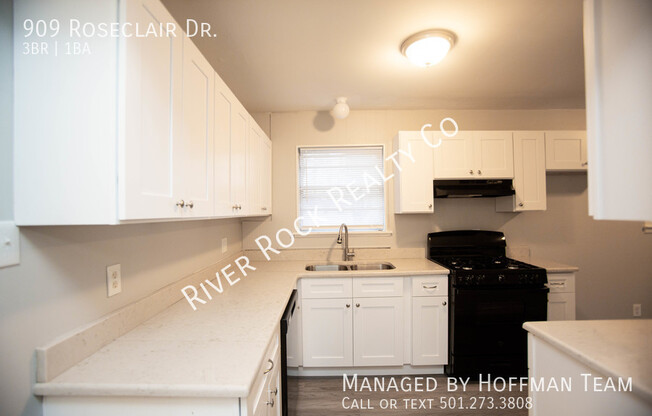 909 ROSECLAIR DR