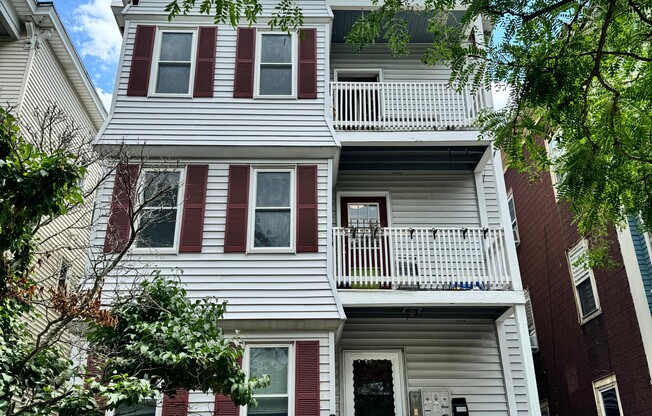 60 BROOKSIDE AVE