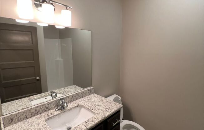 2 beds, 2 baths, 1,052 sqft, $1,045, Unit 82