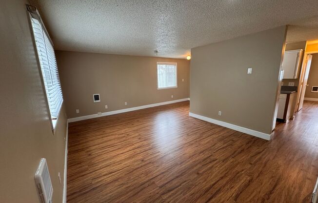 3015 E Central Apts