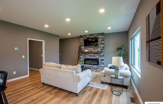 14802-14804 Willow Street