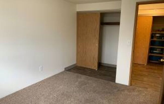 1 bed, 1 bath, 600 sqft, $1,250, Unit 14