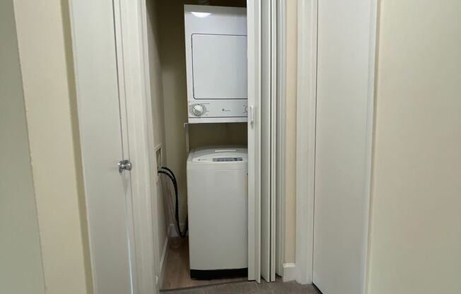 1 bed, 1 bath, 745 sqft, $1,750, Unit 14215 #203