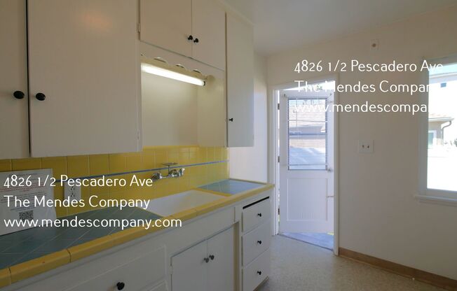 4826 1/2 PESCADERO AVE