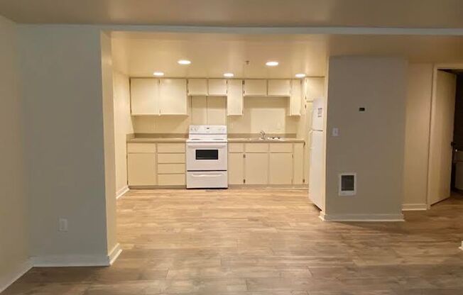Studio, 1 bath, 619 sqft, $1,295, Unit D01A