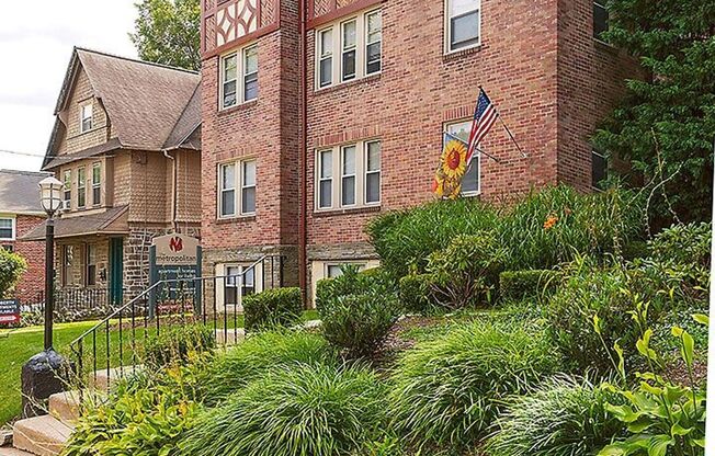 Studio, 1 bath, 500 sqft, $1,574, Unit 208A