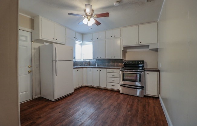 Cute 3/2 Central Lubbock close to University