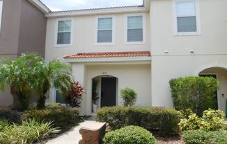 3/2.5 Townhome with private POOL! in Kissimmee