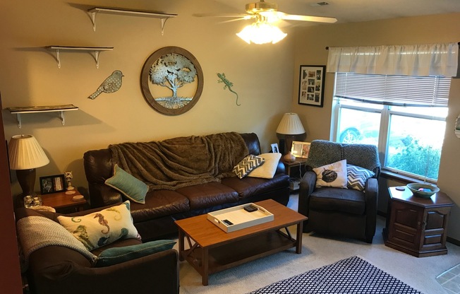 3D Tour Available - Super Cute House with HUGE Fenced-in Yard! Available March 6th!