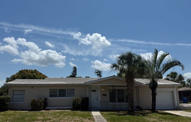 Tyrone single family home 2/1