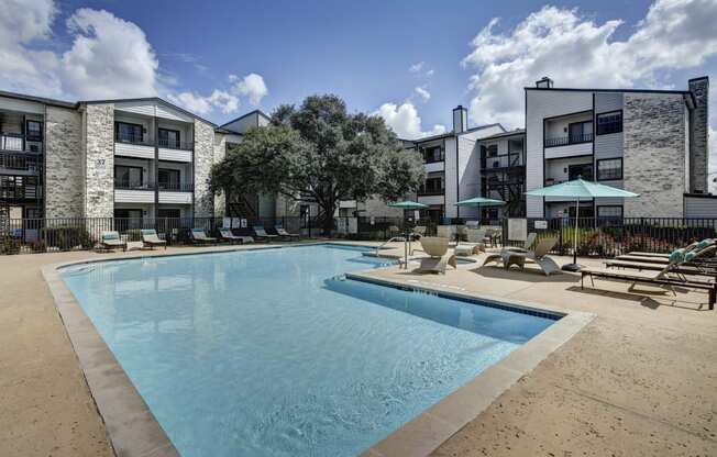 Retreat at Barton Creek Apartments Swimming Pool