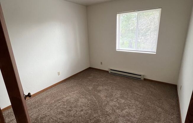 1 bed, 1 bath, 576 sqft, $725