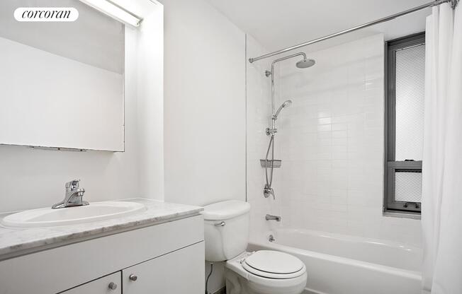 2 beds, 1 bath, $4,300, Unit 1