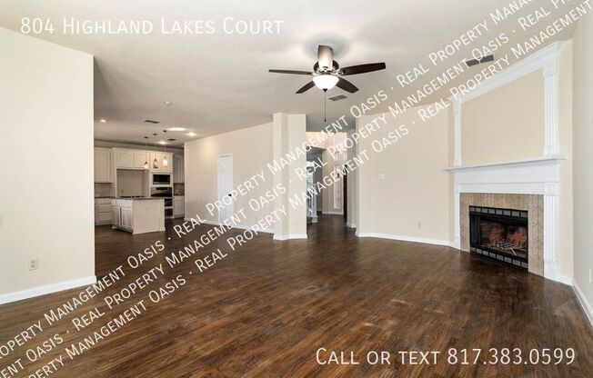 804 HIGHLAND LK CT