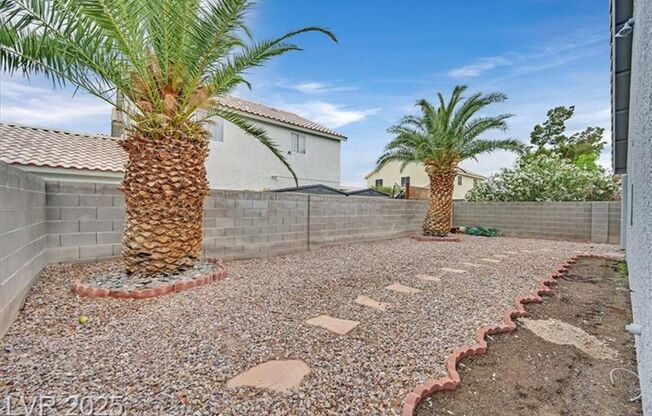 5820 ROYAL CASTLE LN