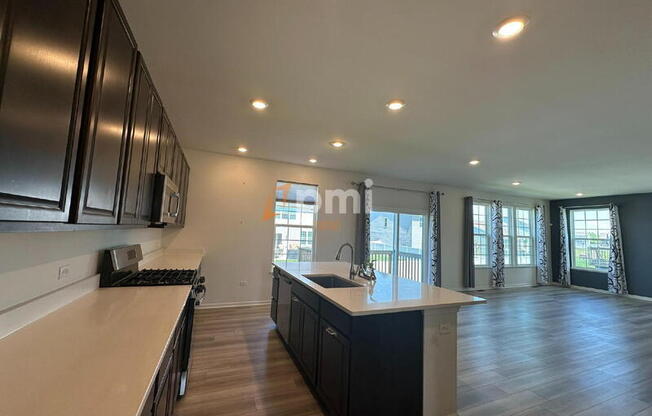 2080 E 110 LN
