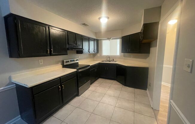 2 beds, 2 baths, $1,250