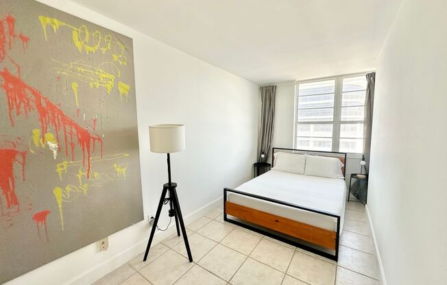 1 bed, 1 bath, $2,300, Unit Unit 1031