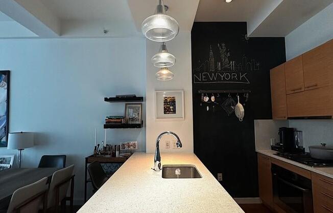 1 bed, 1 bath, 847 sqft, $5,200, Unit 4C